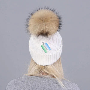 Women's Wool Solid Pattern Casual Wear Knitted Winter Warm Hat