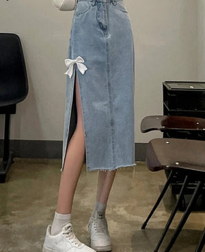Women's Polyester Elastic Waist Solid Pattern Casual Denim Skirt