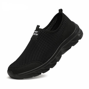 Men's Mesh Round Toe Slip-On Closure Breathable Casual Sneakers