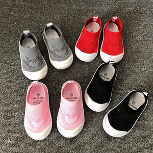 Kid's Round Toe Plain Mesh Hollow Out Slip-On Casual Sneakers