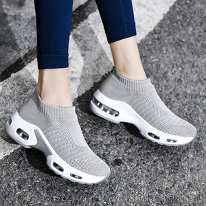 Women's Mesh Breathable Slip On Closure Sports Patchwork Sneakers