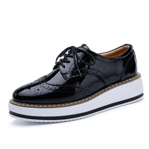 Women's Patent Leather Round Toe Lace-up Closure Formal Shoes