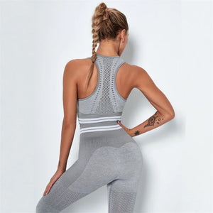 Women's Nylon V-Neck Sleeveless Seamless Yoga Workout Crop Top
