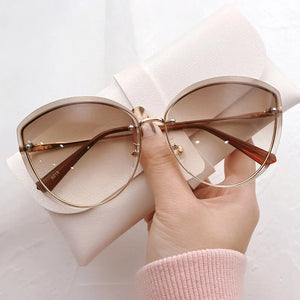 Women's Cat Eye Alloy Frame Resin Lens Trendy Shades Sunglasses