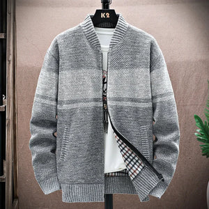 Men's Wool Stand Collar Full Sleeves Zipper Closure Casual Sweater