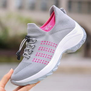Women's Mesh Round Toe Slip-On Closure Breathable Sports Sneakers