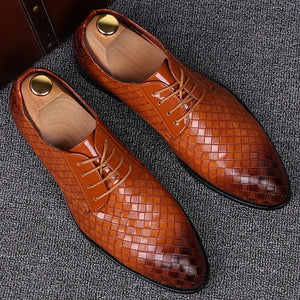 Men's PU Lace-Up Closure Pointed Toe Plaid Pattern Oxford Shoes