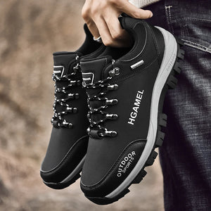 Men's Microfiber Round Toe Lace-Up Closure Breathable Sneakers