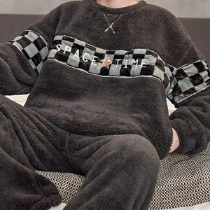 Men's Polyester Full Sleeves O-Neck Plaid Pattern Sleepwear