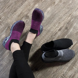 Women's Mesh Round Toe Slip-On Breathable Casual Wear Sneakers