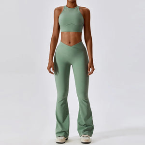 Women's Nylon Sleeveless Breathable Solid Pattern Yoga Set