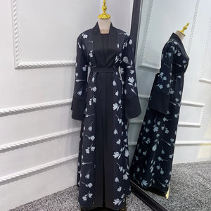 Women's Arabian Polyester Full Sleeves Floral Pattern Abaya