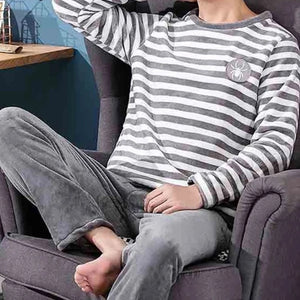 Men's Polyester Full Sleeve O-Neck Striped Pattern Sleepwear