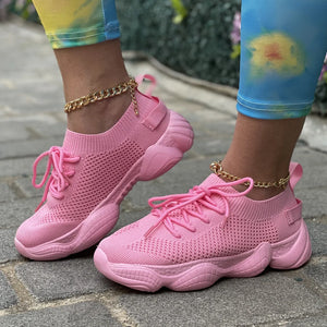 Women's Mesh Round Toe Lace-Up Closure Breathable Sports Sneakers
