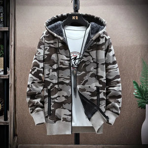 Men's Wool Full Sleeves Zipper Closure Hooded Camouflage Jacket