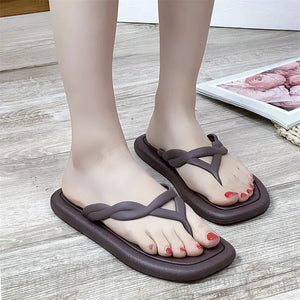 Women's Microfiber Clip Toe Slip-On Closure Casual Wear Slippers
