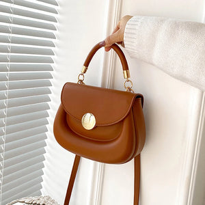 Women's PU Cover Closure Solid Pattern Casual Wear Shoulder Bag