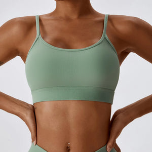 Women's Nylon O-Neck Sleeveless Breathable Workout Crop Top