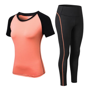 Women's Polyester Short Sleeve Breathable Solid Pattern Yoga Suit