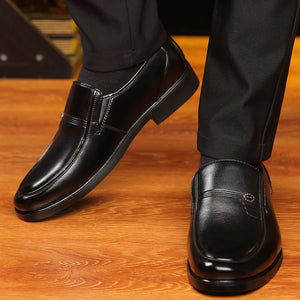 Men's PU Round Toe Slip-On Closure Luxury Formal Flat Shoes