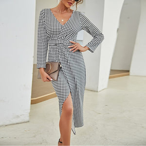 Women's V-Neck Long Sleeve Pullover Closure Plaid Party Dress