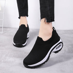 Women's Mesh Breathable Slip-On Closure Outdoor Running Sneakers