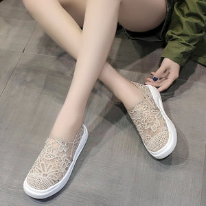 Women's Round Toe Mesh Pattern Breathable Slip-On Shoes