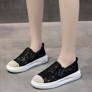 Women's Round Toe Mesh Pattern Breathable Slip-On Shoes