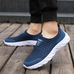 Men's Mesh Round Toe Slip-On Breathable Outdoor Sports Shoes