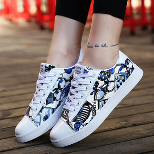 Women's Leather Round Toe Lace-up Closure Sports Wear Sneakers