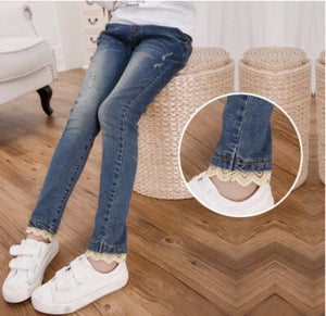 Kid's Low Elastic Waist Embroidery Side Pocket Casual Denim Jeans