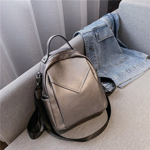 Women's Leather Large Capacity Slit Pocket Zipper Closure Backpack