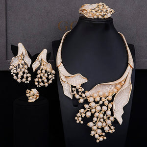 Women's Floral Style Zircon Embedded Antique Bridal Jewelry Set