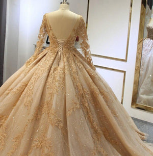 Women's Heart Shaped Neck Ball Gown Train Lace Wedding Dress