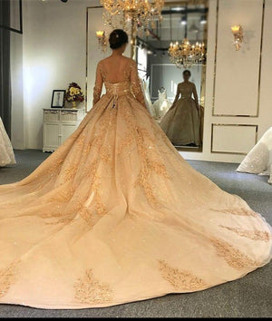 Women's Heart Shaped Neck Ball Gown Train Lace Wedding Dress