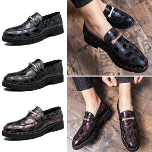 Men's Pointed Toe Shiny Surface Loafer Style Formal Wear Shoes