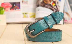 Women's Genuine Leather Floral Printed Alloy Pin Buckle Closure Belts