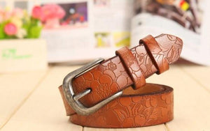 Women's Genuine Leather Floral Printed Alloy Pin Buckle Closure Belts