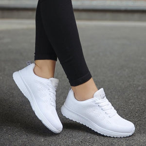 Women's Round Toe Mesh Striped Patchwork Lace-Up Workout Sneakers